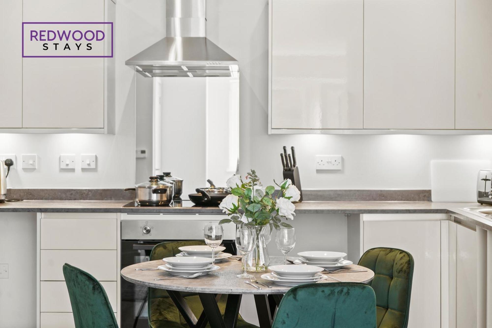 Quality 1 Bed 1 Bath Apartments For Contractors By Redwood Stays Farnborough  Eksteriør billede